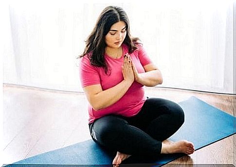 10 Reasons to Practice Yoga for Weight Loss