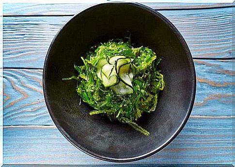 A dish with edible seaweed