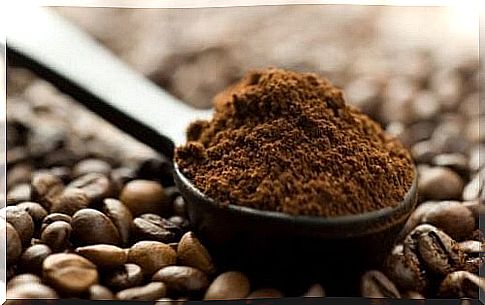 Finely ground coffee - Gray hair at a young age