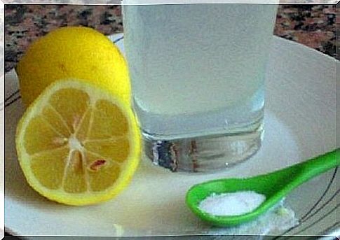 Lemon, baking soda