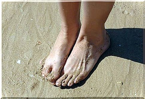 Feet on beach illustrate flatfoot