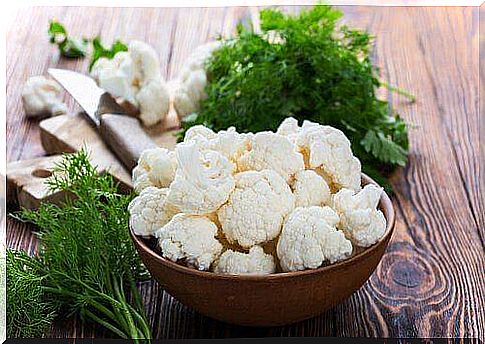 Cauliflower is a healthy alternative to white rice