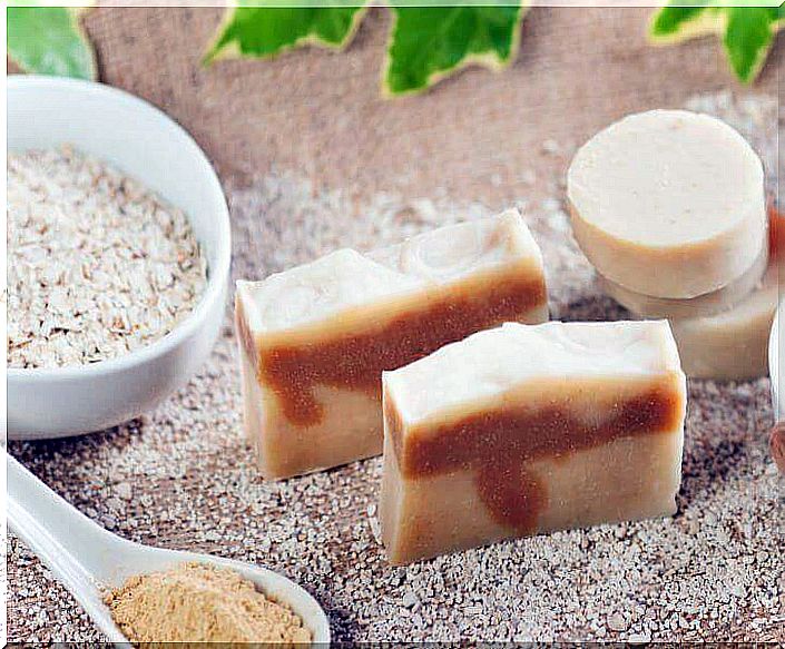 Recipe for natural oatmeal soap