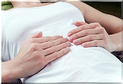 Woman with abdominal pain