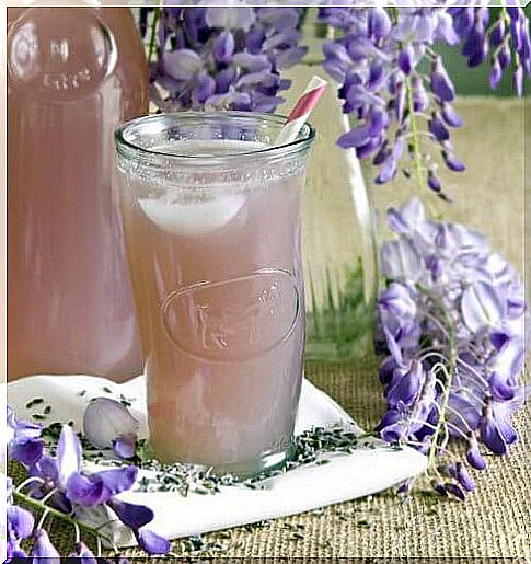 Lavender is a good flower to use in its medicinal infusions