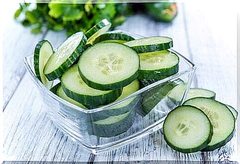 Sliced ​​cucumber - against liver spots