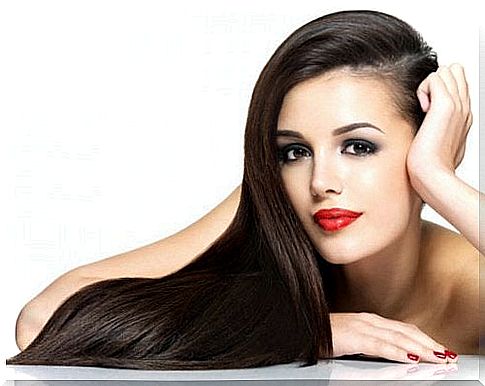 shiny hair can be easily achieved with few tricks