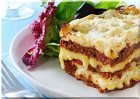 Two easy ways to cook lasagna