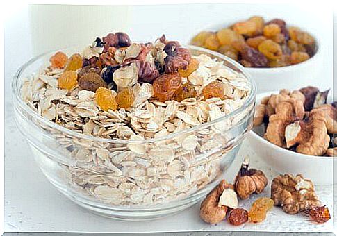 Oatmeal and nuts